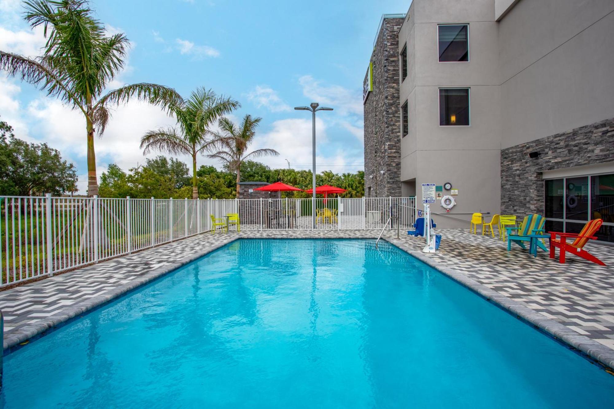Home2 Suites By Hilton Vero Beach I-95 West Vero Corridor Esterno foto