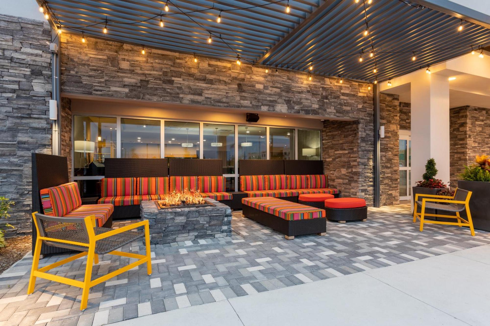 Home2 Suites By Hilton Vero Beach I-95 West Vero Corridor Esterno foto